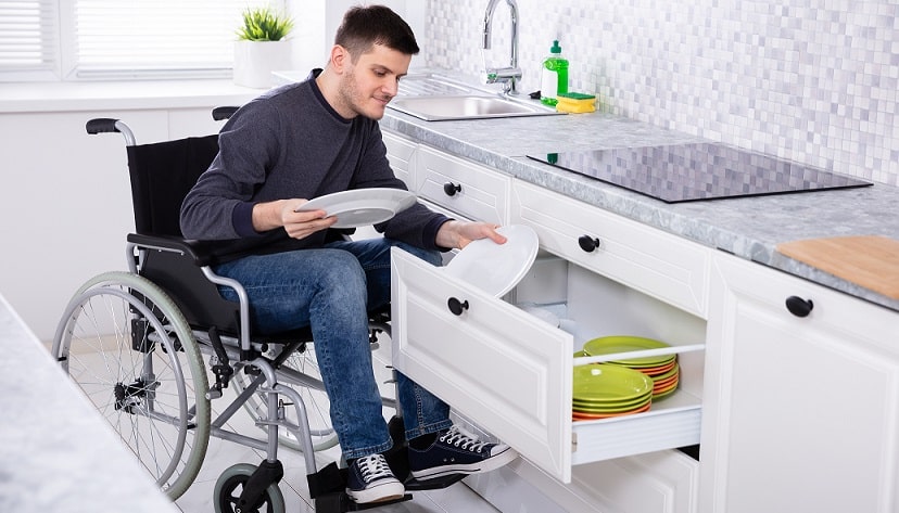 Personne handicapée bénéficiant d'une aide au logement
