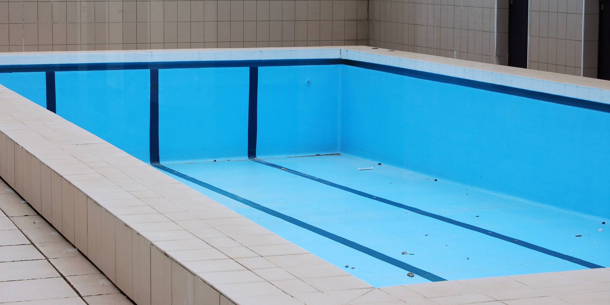 piscine vidée
