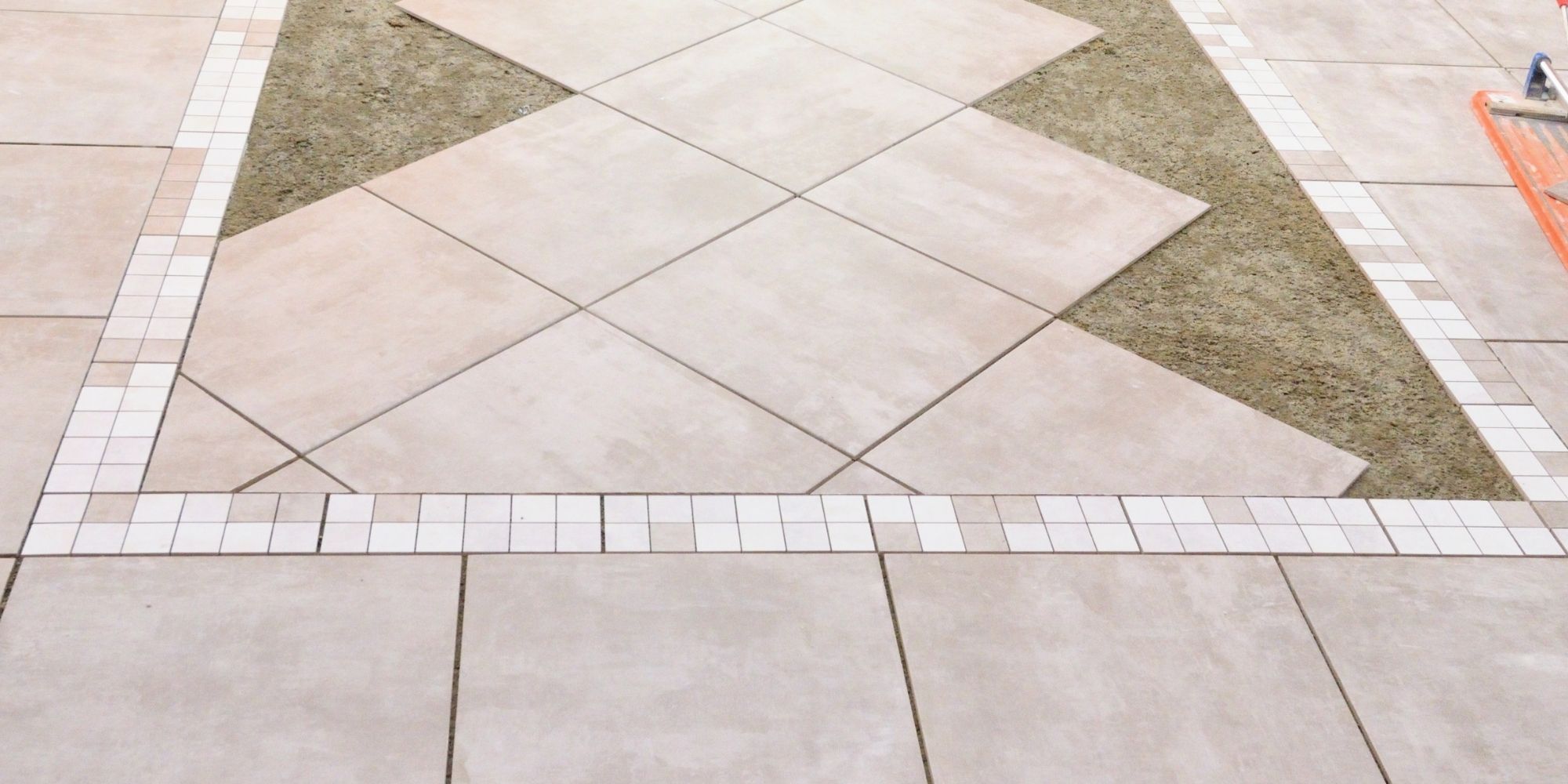 pose de carrelage à l'extérieur