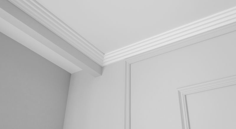corniche de plafond avec moulure de couronne complexe