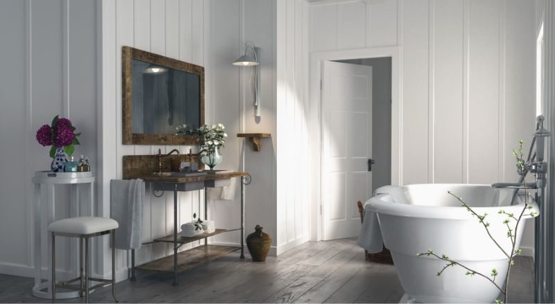 lambris en bois blanc dans une salle de bain